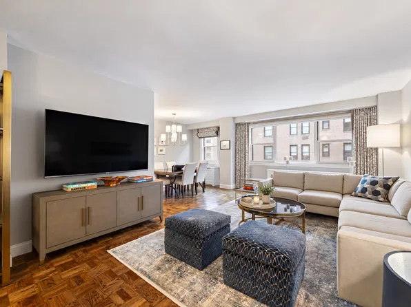 123 East 75th Street image 1 of 10