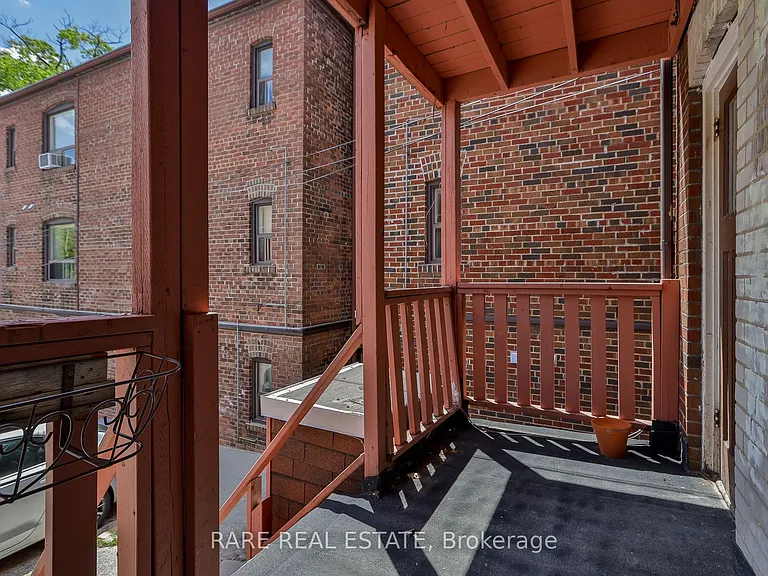 2367 1/2 Queen St E #B — Photo 22