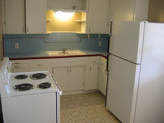 3rd image of 519 N Brimhall
