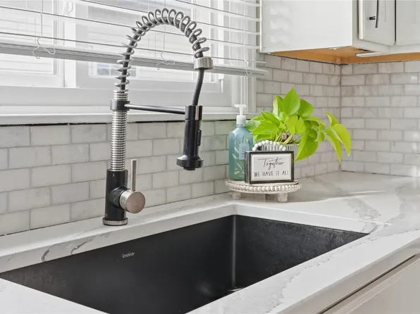 2009 Blake Blvd SE, Cedar Rapids, IA 52403