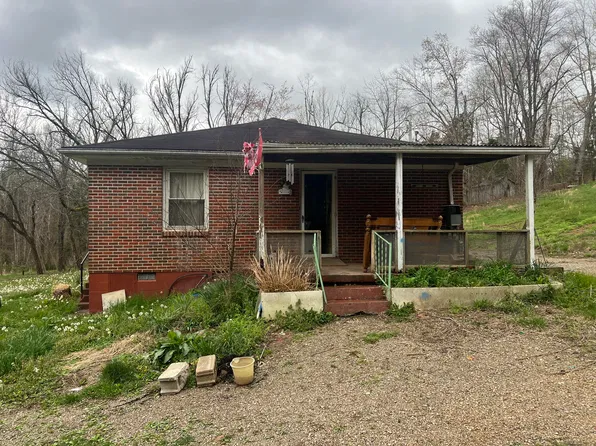 120-122 Winston Rd, Irvine, KY 40336