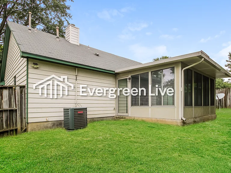 2800 Maryland Cir W — Photo 14