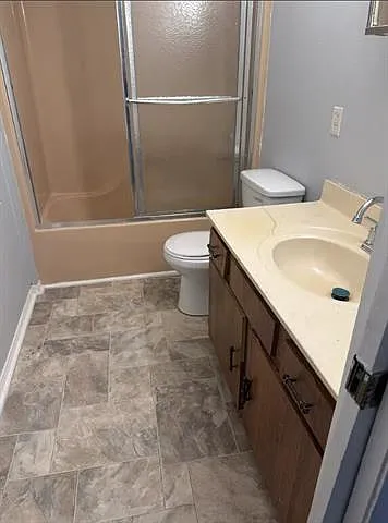 76 Carriage Ln #9 — Photo 11