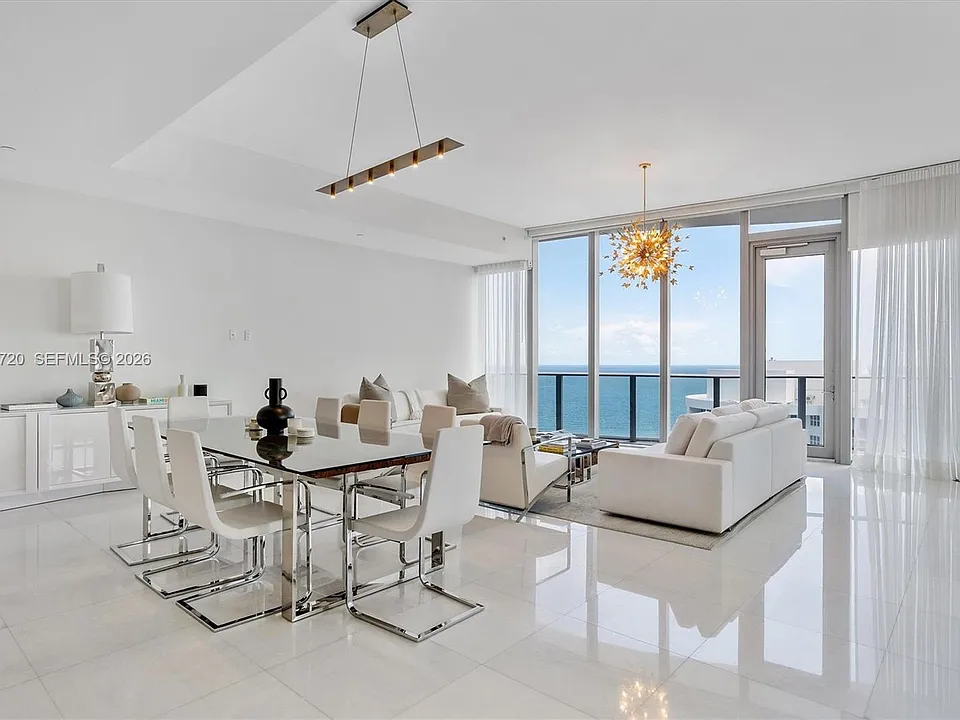 17475 Collins Ave #2203