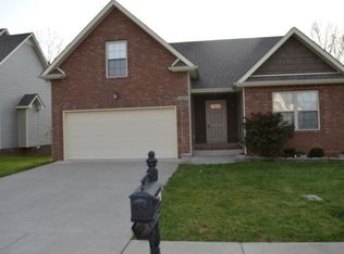 2689 Hidden Ridge Ct, Clarksville, TN 37043