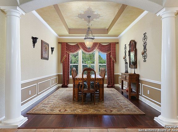 5th image of 7830 Moss Brook Dr