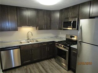 1060 Ryeland Ct, Bridgeville, PA 15017