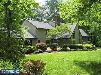 46 Bouvant Dr photo 1