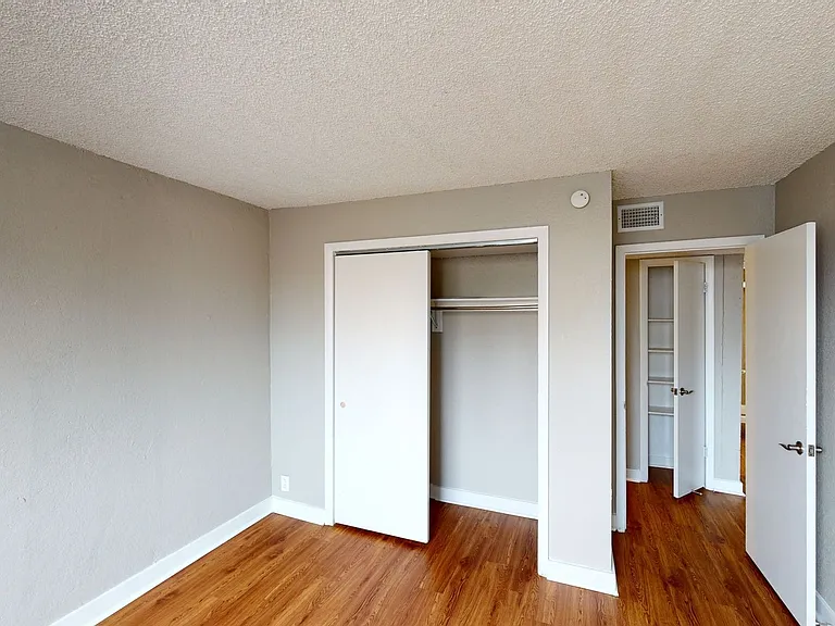 Amber Apartments — Photo 11