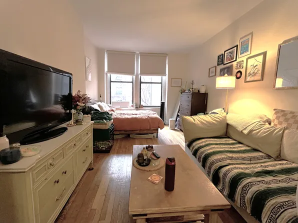 34 West 86th Street image 1 of 4