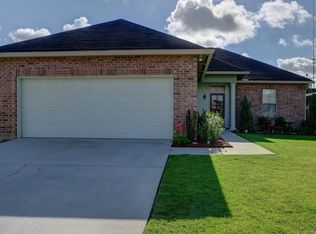 103 Copper Crk, Youngsville, LA 70592
