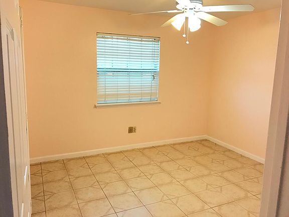 3rd image of 8347 Carriage Creek Dr