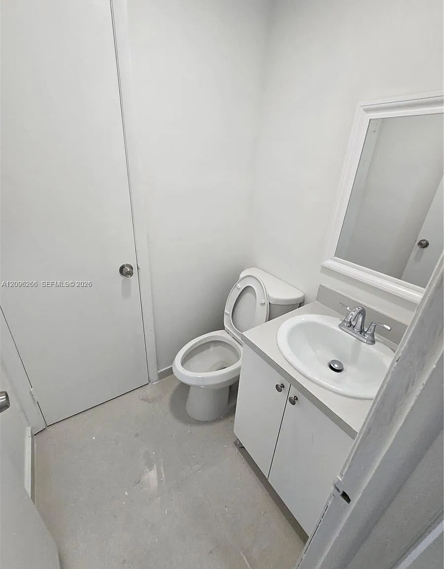 Natalie Suites 1st Addn — Photo 3