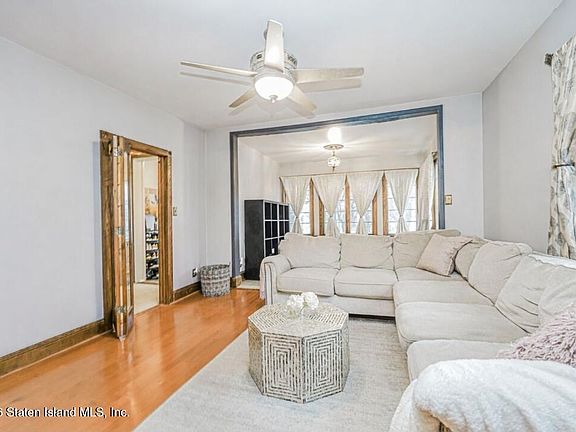 5th image of 80 Crescent Ave