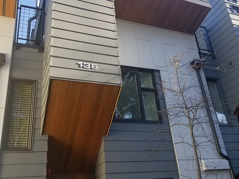 136 107th Ave SE — Photo 1