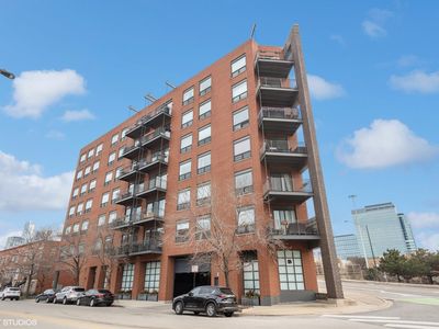 859 W Erie St APT 508, Chicago, IL, 60642
