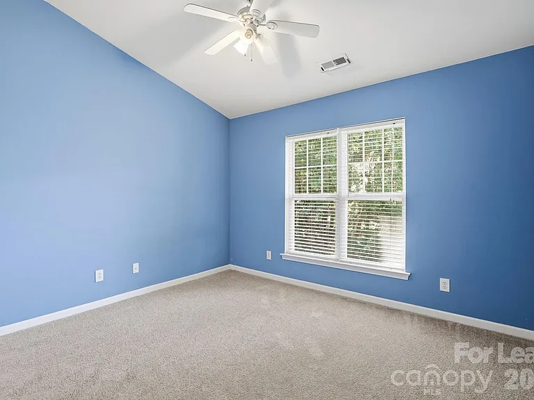 10781 Essex Hall Dr — Photo 18