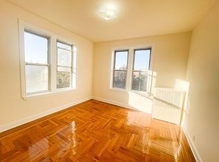 40-49 67th St #112, Woodside, NY 11377
