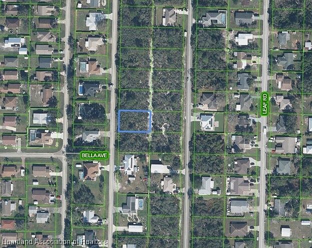 2nd image of 4020 Loquat Rd