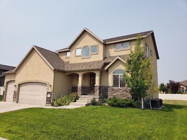 1st image of 148 S Willow Ln
