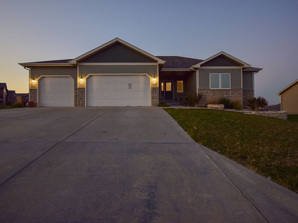1st image of 1036 Lobdell Dr