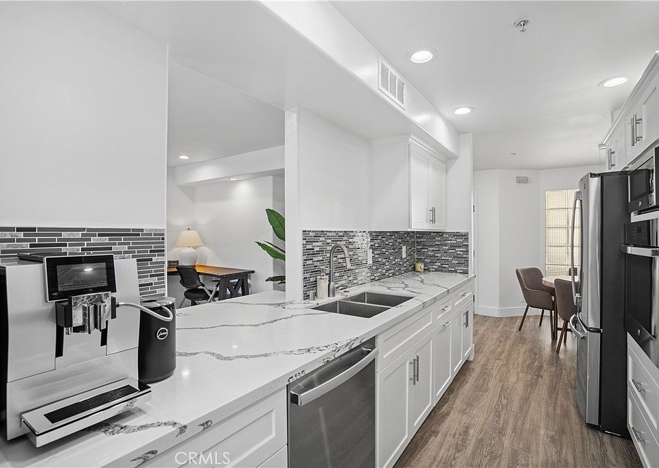 1st image of 1817 Selby Ave APT 302