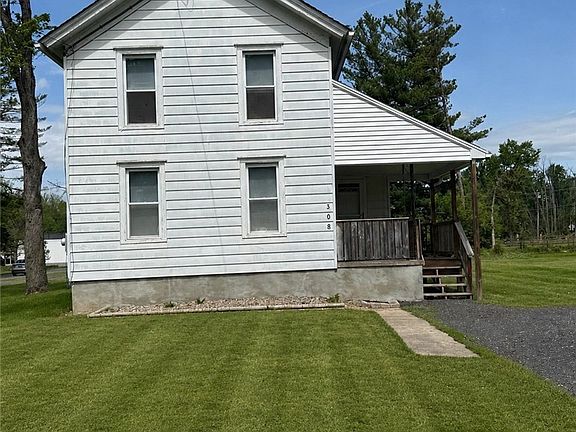 2nd image of 308 Grand St