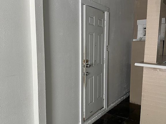 2nd image of 3705 Mandell St APT 4