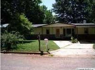 3805 Pinedale Dr SW, Huntsville, AL 35805
