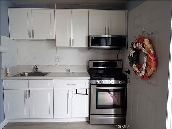 5th image of 17101 Hague Ln