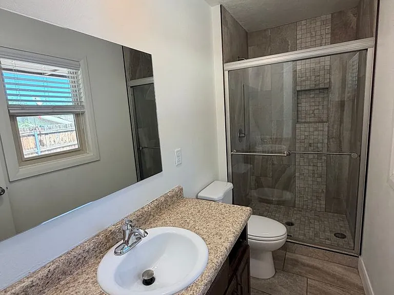 1035 Red Bud Cir — Photo 18