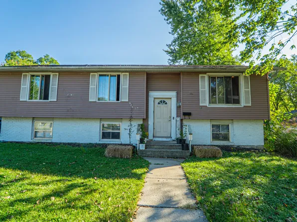 629 W South St, Crown Point, IN 46307