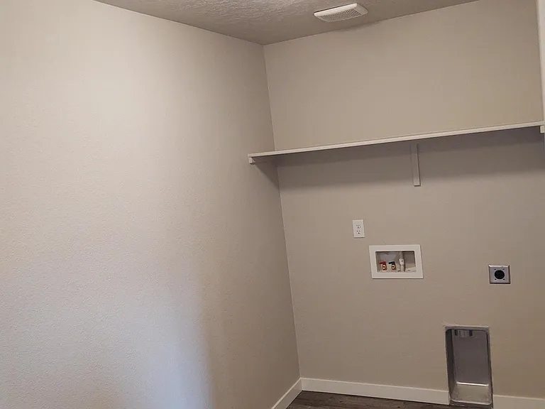 5992 S Carlburg Ave — Photo 10