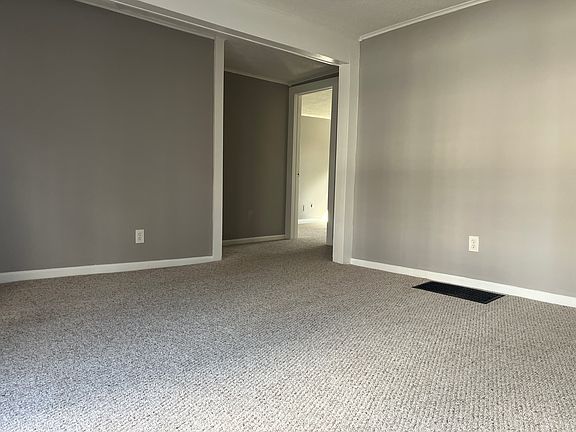 3rd image of 331 Naubuc Ave #B1