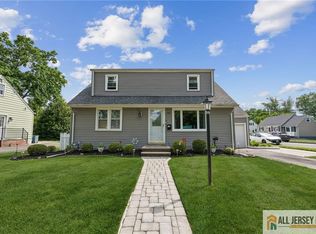 90 Manalapan Ave, Freehold, NJ 07728