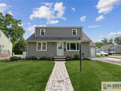90 Manalapan Ave, Freehold, NJ, 07728
