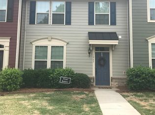 1927 Fleetwood Dr, Charlotte, NC 28208