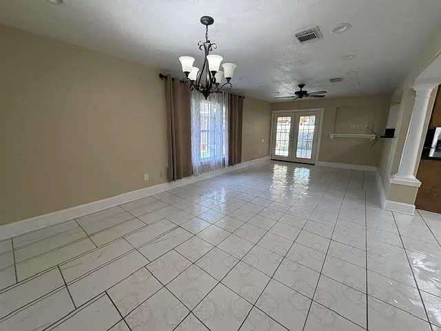 402 Dunwick Ln — Photo 13