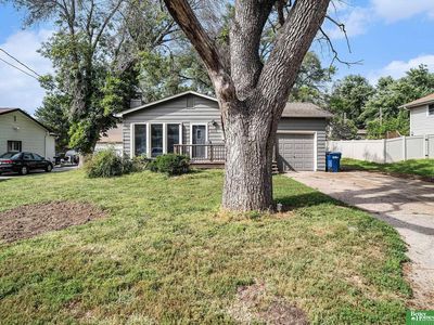 2006 Smith Rd, Bellevue, NE, 68005