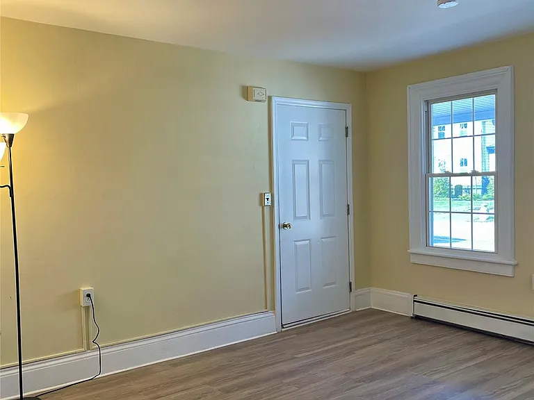 46 E Market St — Photo 3