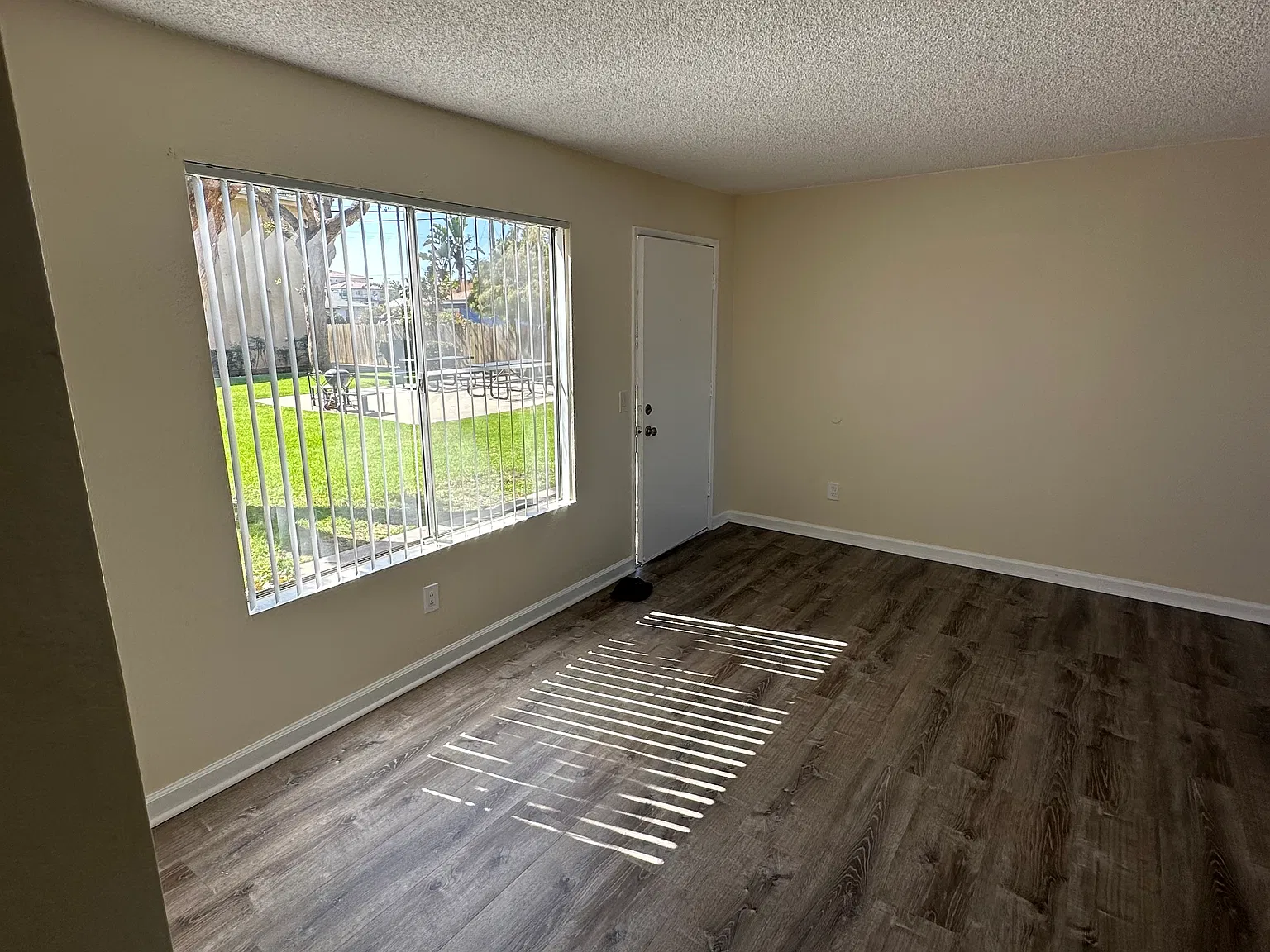 1 bed, $1,749 — Photo 4
