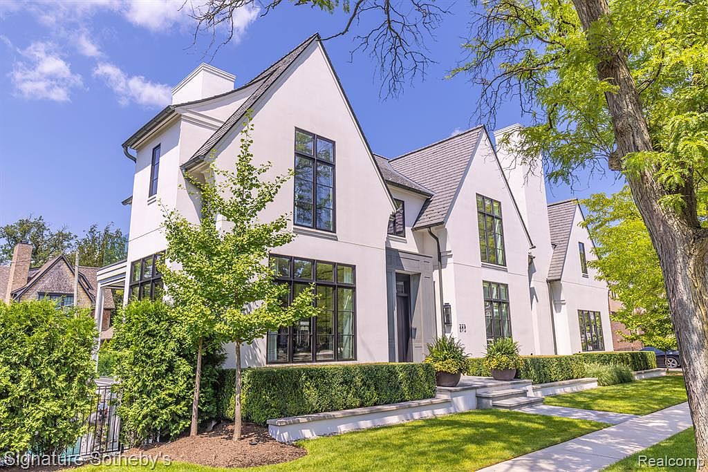 273 Euclid Ave, Birmingham, MI 48009 | Zillow