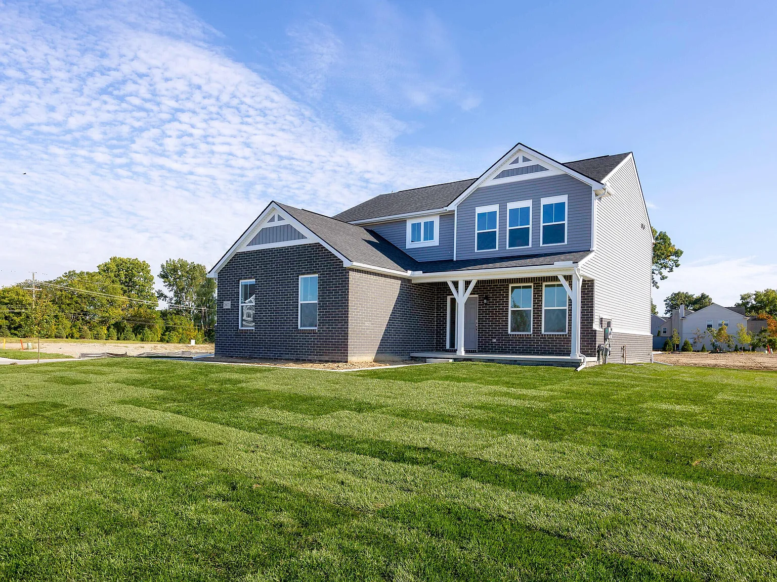 5 bed, 3.0 bath, 2790 sqft, $4,200 — Photo 3