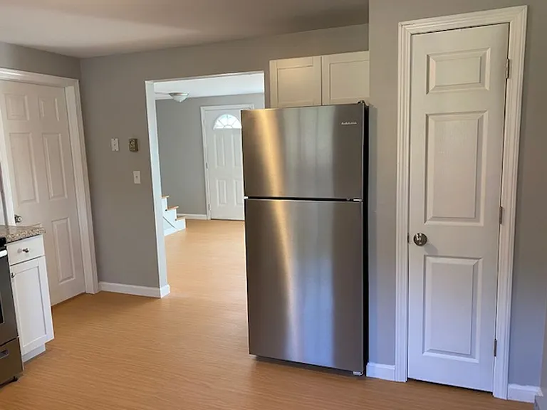 9 Bayberry Ln — Photo 3