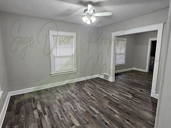 5th image of 404 N Topping Ave