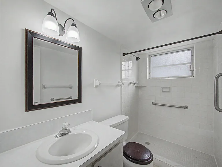 3 Westwood Ave #101E — Photo 11