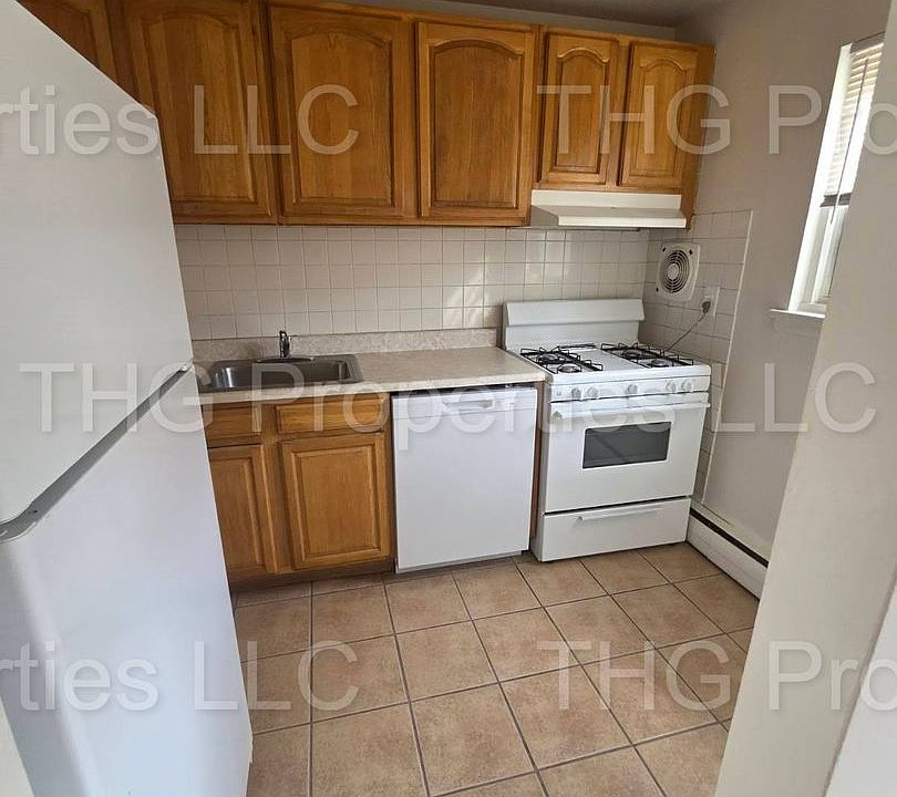 1st image of 22 Green St #63