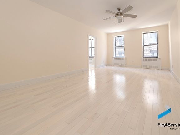 3rd image of 165 E 19th St APT 3R