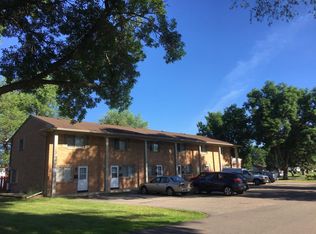 2101 W 90th St APT 4, Bloomington, MN 55431