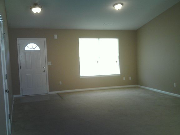 2nd image of 120 Goldfinch Ct